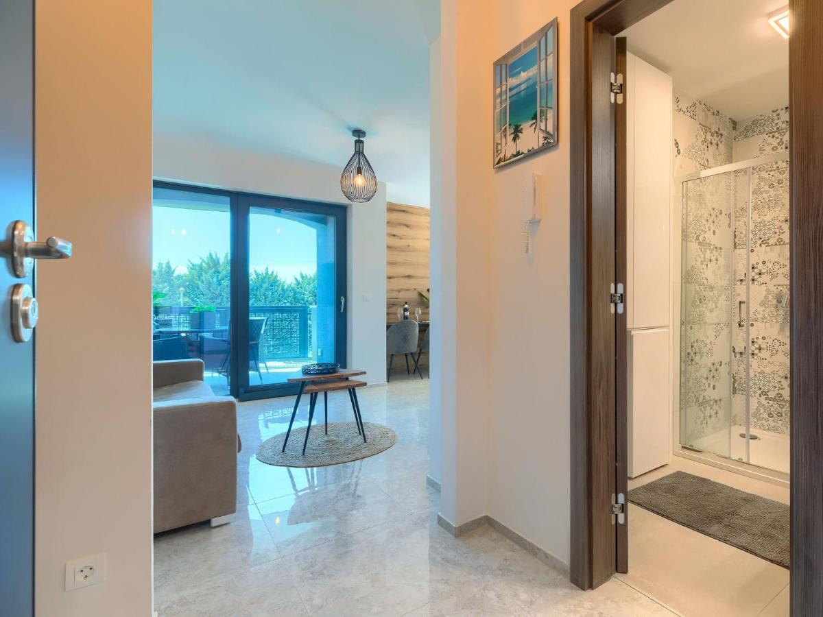 Wing 77 By Interhome Appartement Pula